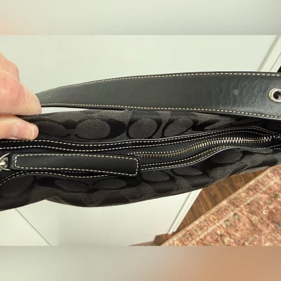 COACH #6076 Black Signature Jacquard Bucket Hobo Shoulder Bag EUC - Picture 8 of 16